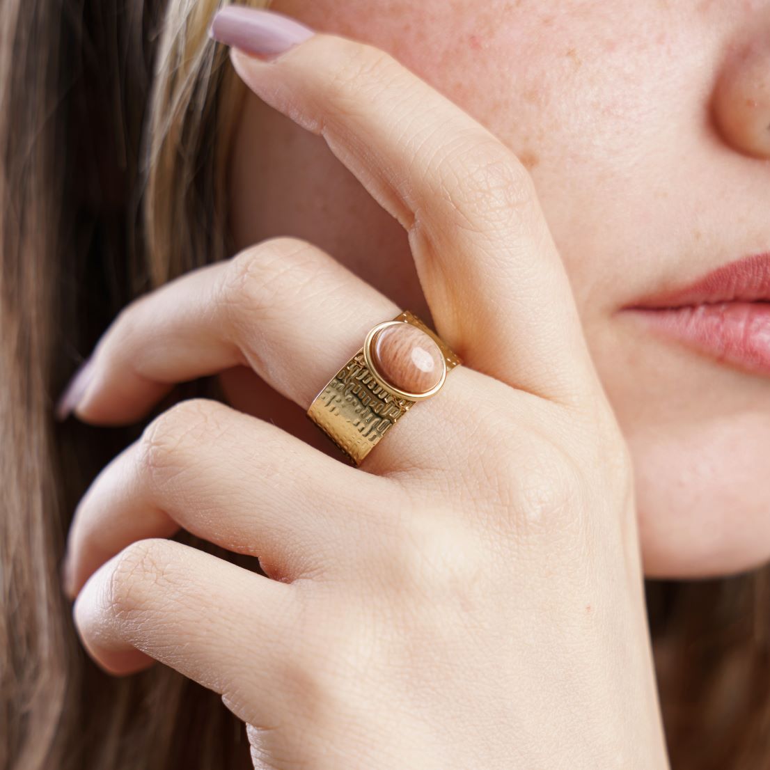 Bague Béléne en acier inoxydable doré à l'or fin — vue 2