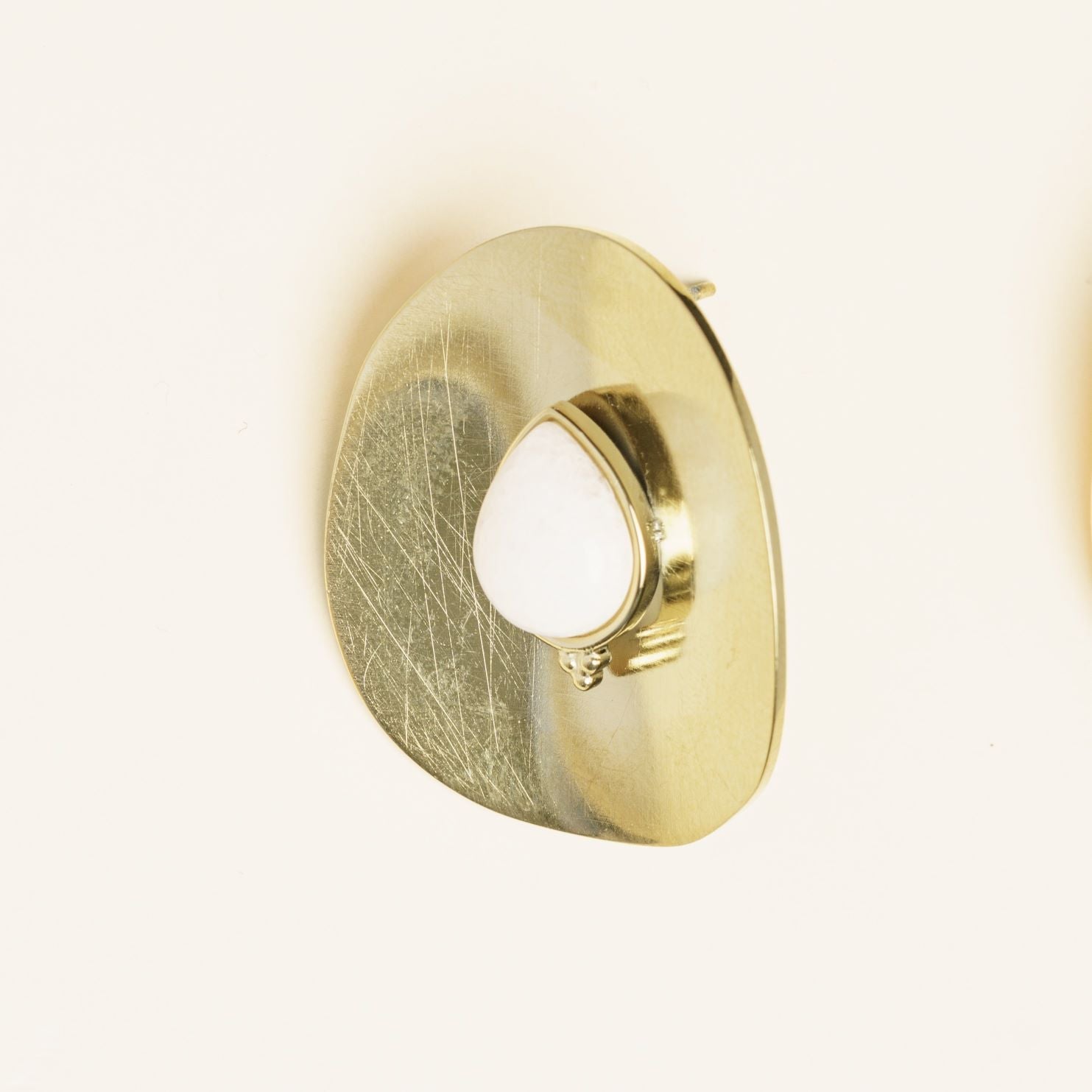 Boucles Gulnar en acier inoxydable doré à l'or fin — vue 3