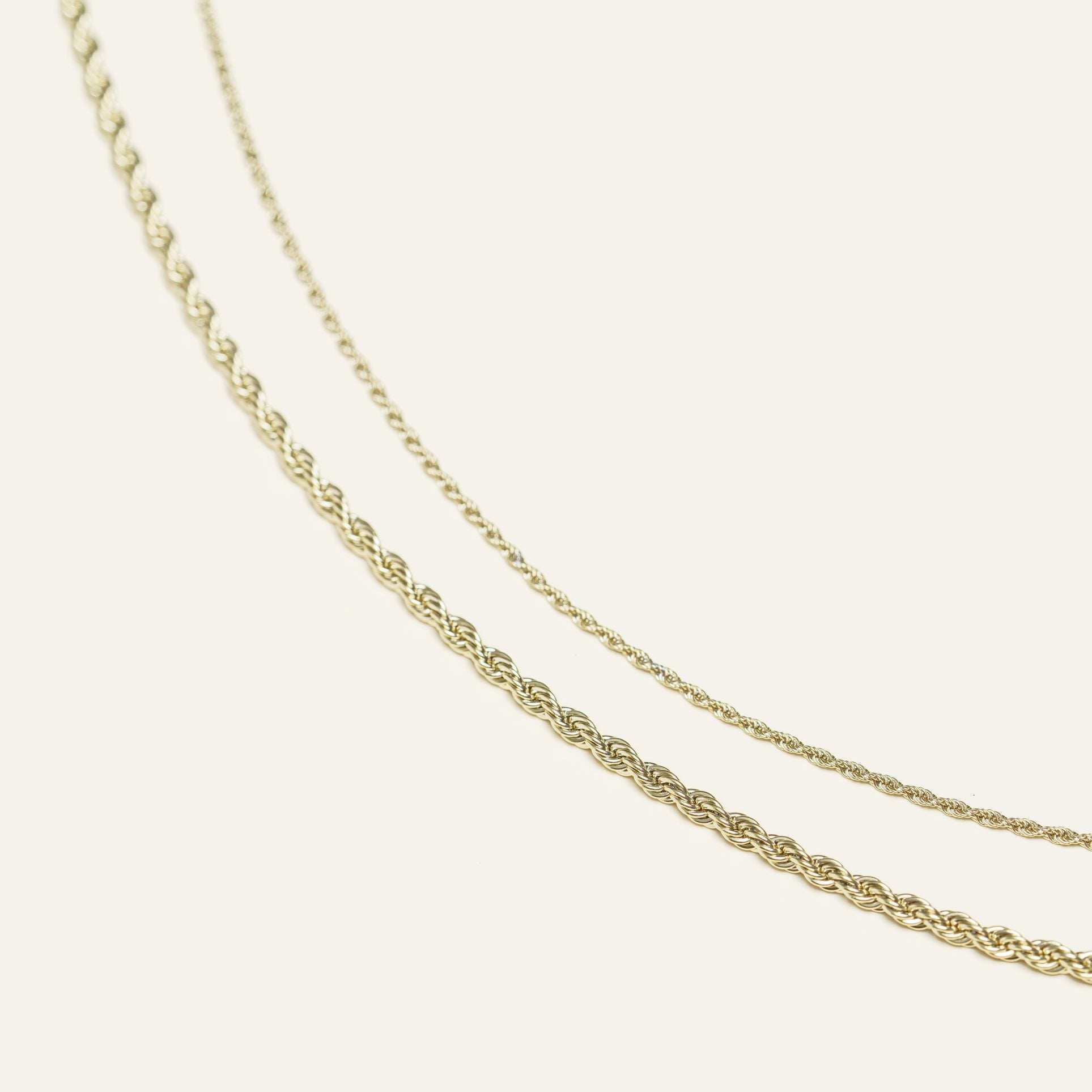 Collier Vathi en acier inoxydable doré à l'or fin — vue 2