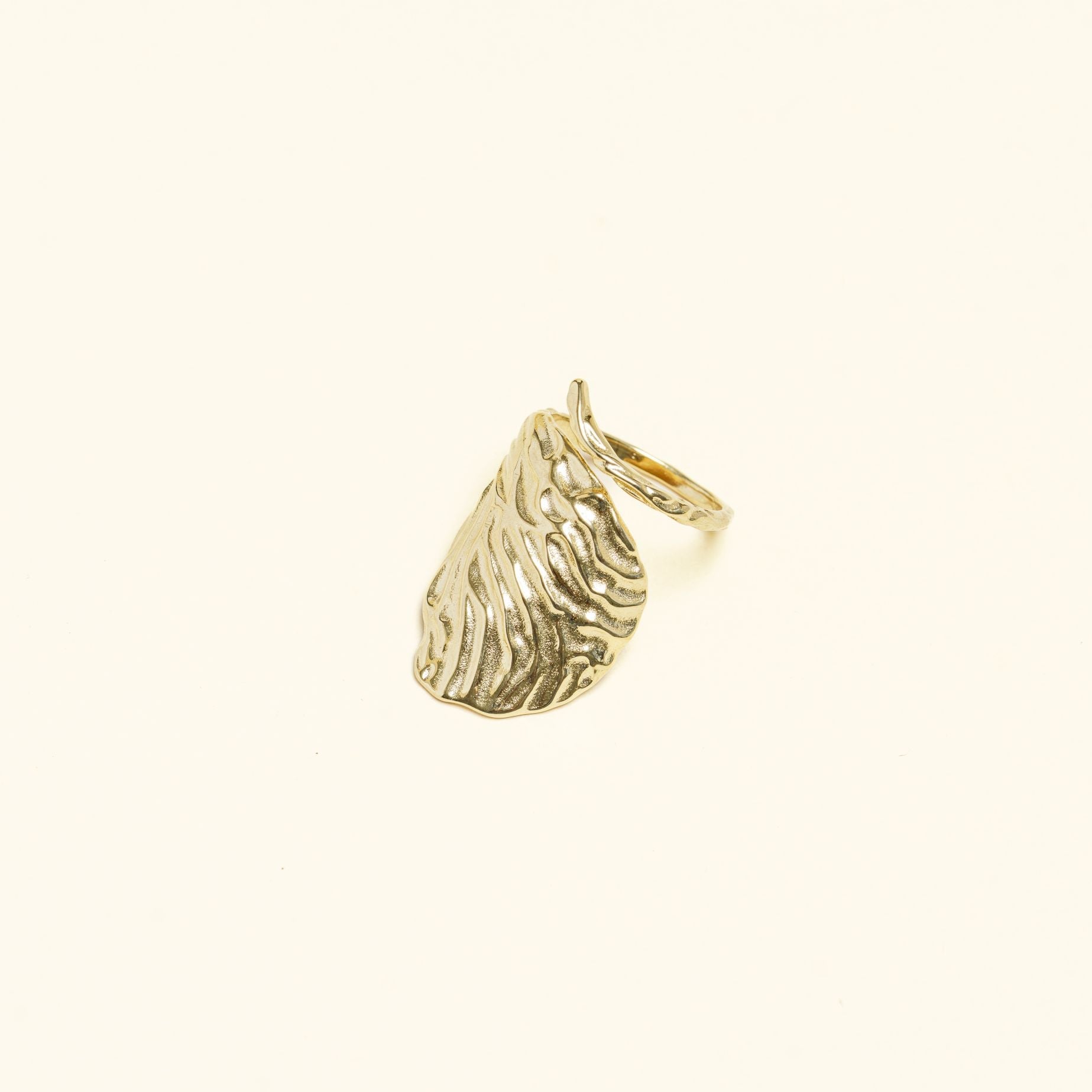 Bague Castoria en acier inoxydable doré à l'or fin — vue 2