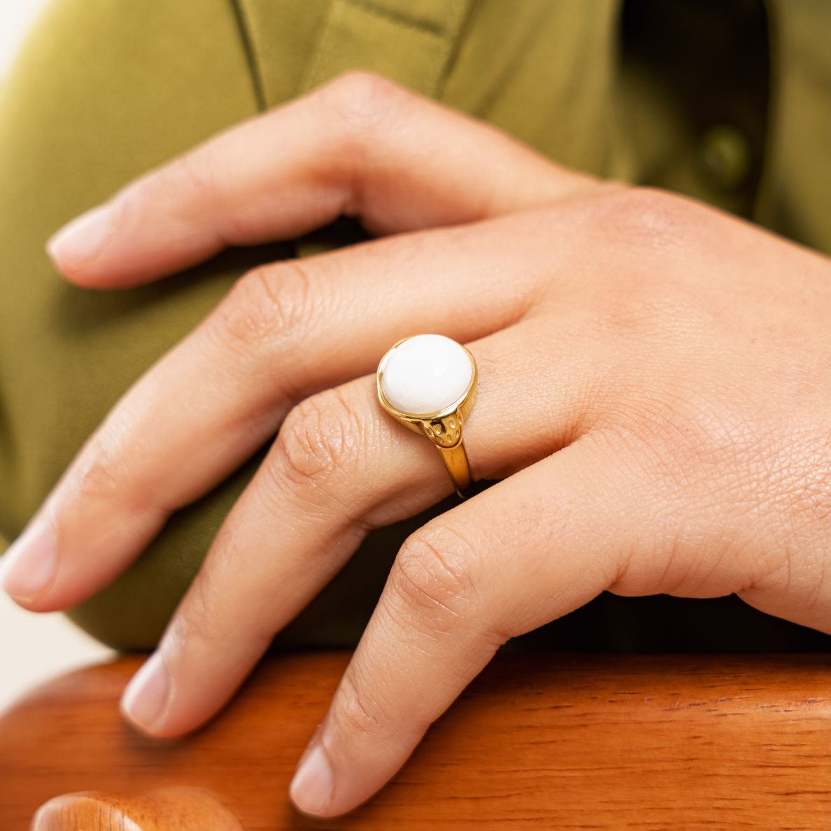 Bague Ygritte en acier inoxydable doré à l'or fin — vue 2