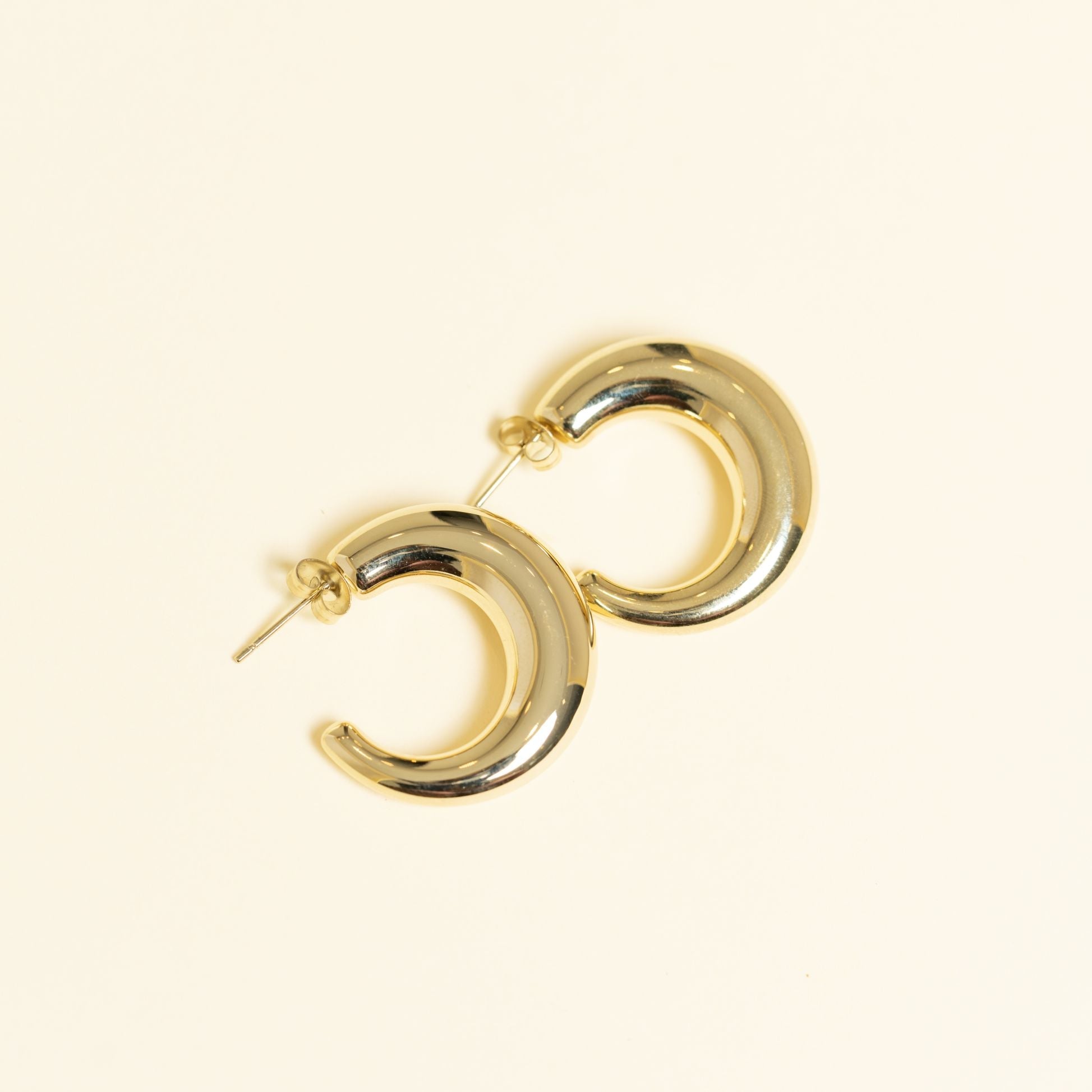 Boucles Lanyssa en acier inoxydable doré à l'or fin — vue 3