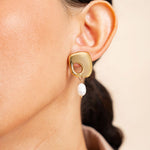 Boucles Nafissa en acier inoxydable doré à l'or fin