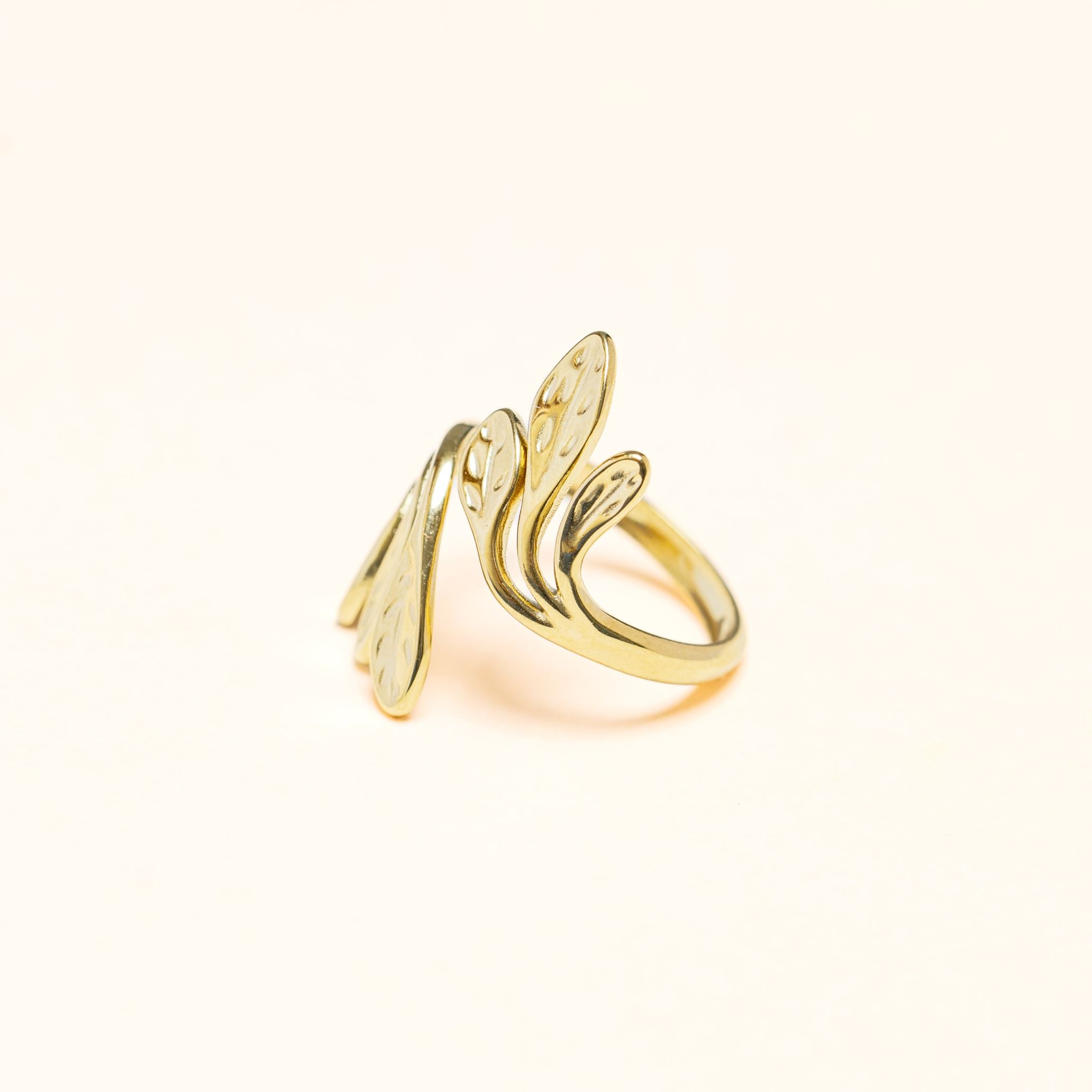 Bague Kezia en acier inoxydable doré à l'or fin — vue 4